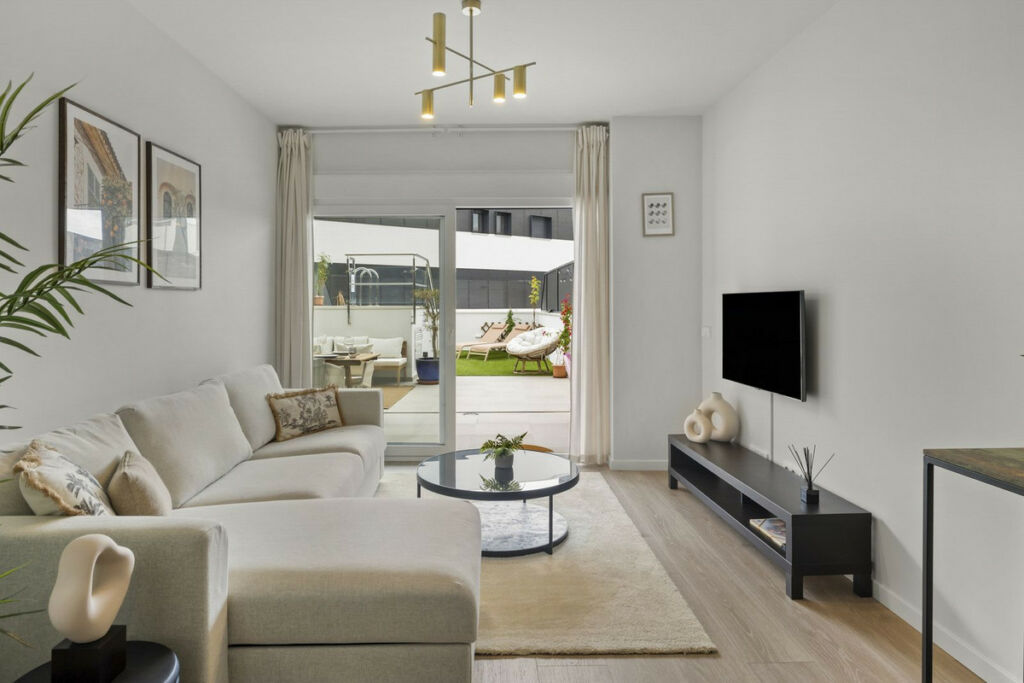 Middle Floor Apartment Estepona Málaga - image 34
