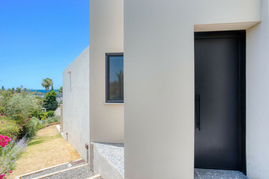 Detached Villa Elviria Málaga - image 37