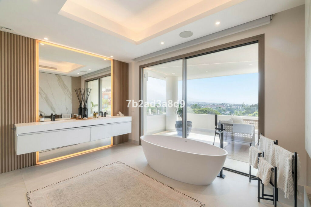 Detached Villa Nueva Andalucía Málaga - image 37