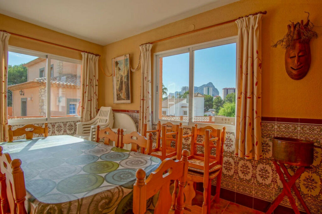 Detached Villa Los Pinos Alicante - image 37