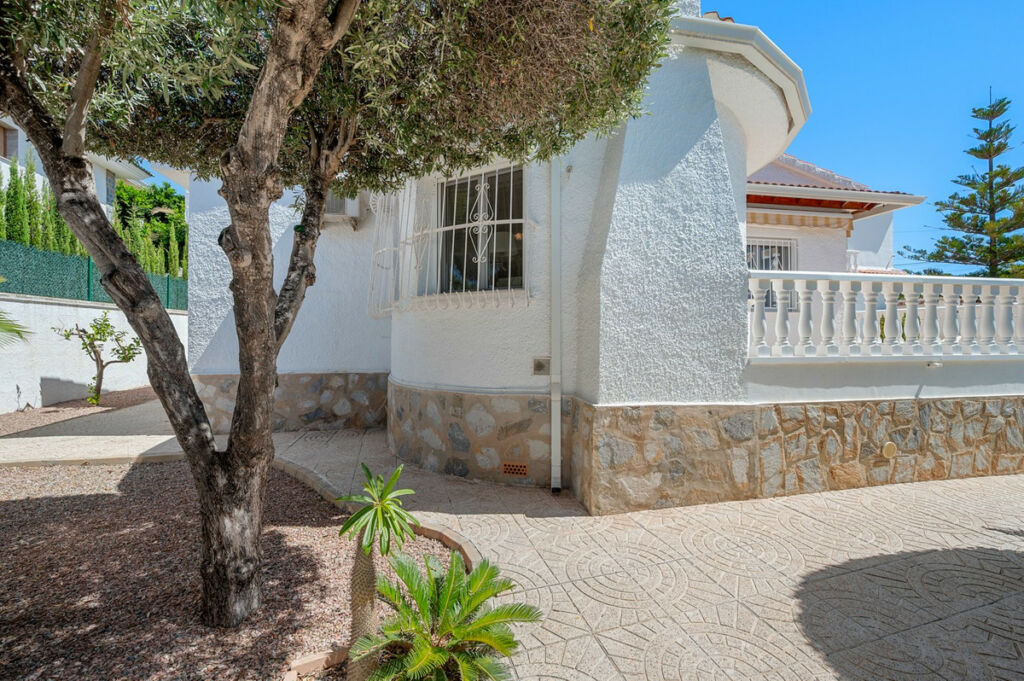 Detached Villa Ciudad Quesada Alicante - image 38