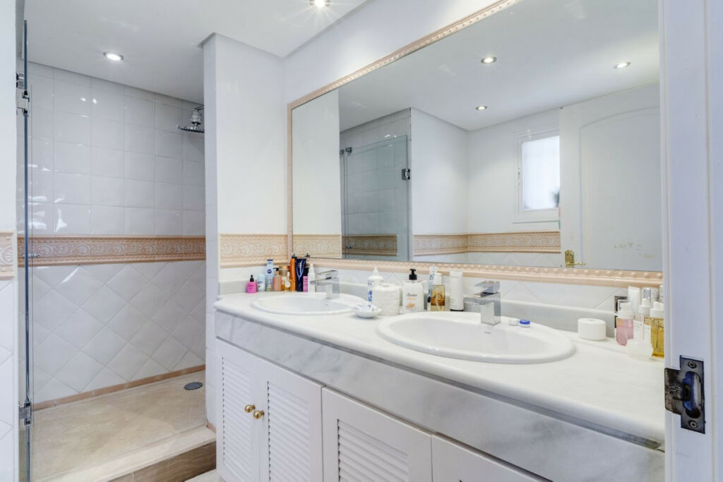 Penthouse Duplex Bahía de Marbella Málaga - image 38