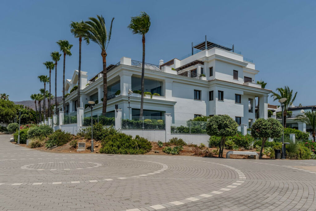 Ground Floor Apartment Estepona Málaga - image 38