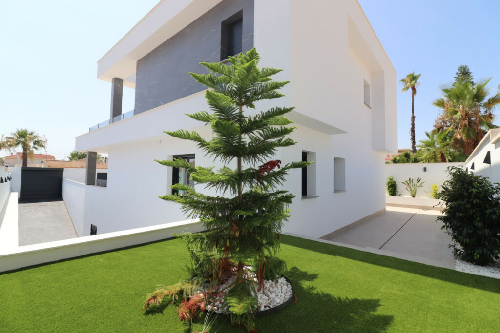 Detached Villa Ciudad Quesada Alicante - image 38