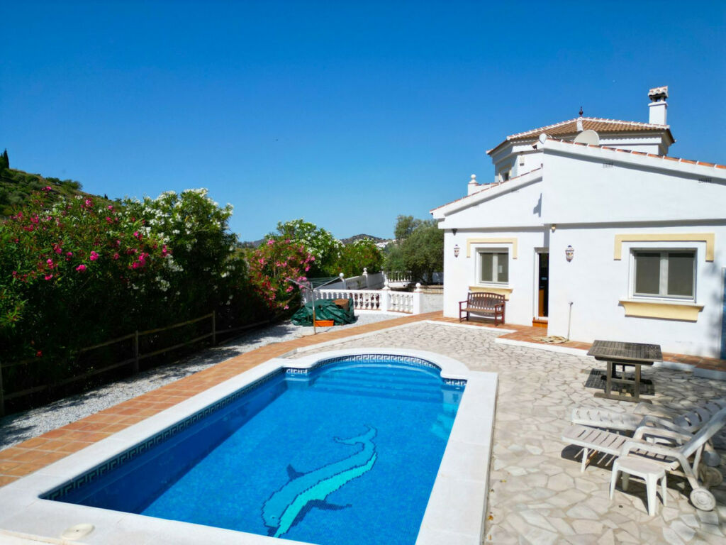 Detached Villa Cómpeta Málaga - image 38