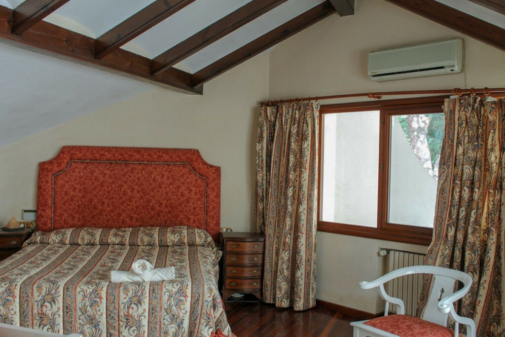 Detached Villa Cabopino Málaga - image 38