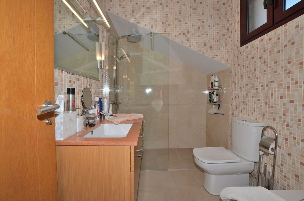 Penthouse Carvajal Málaga - image 38