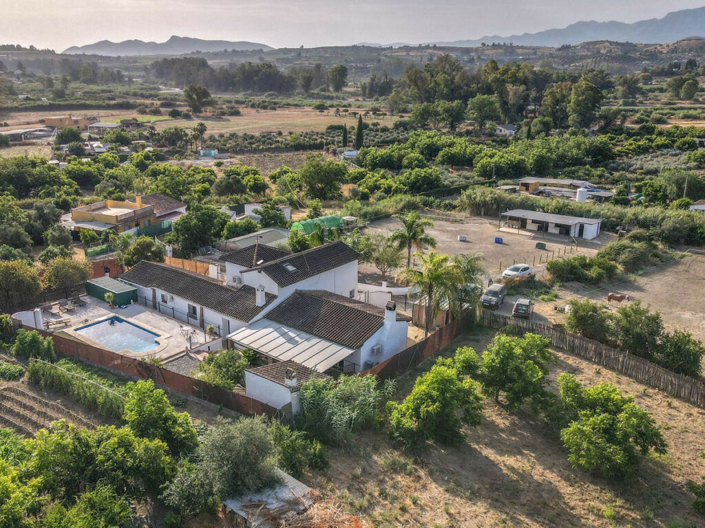 Detached Villa Coín Málaga - image 38