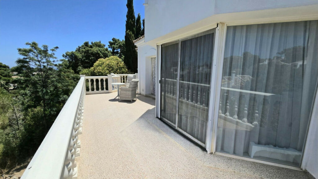 Detached Villa Calahonda Málaga - image 28