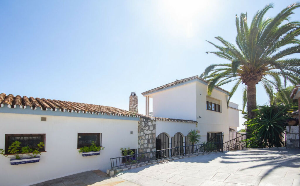 Detached Villa Mijas Costa Málaga - image 38