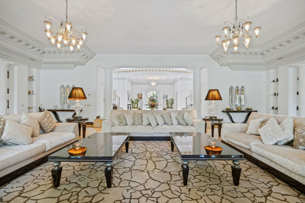 Detached Villa Nagüeles Málaga - image 38