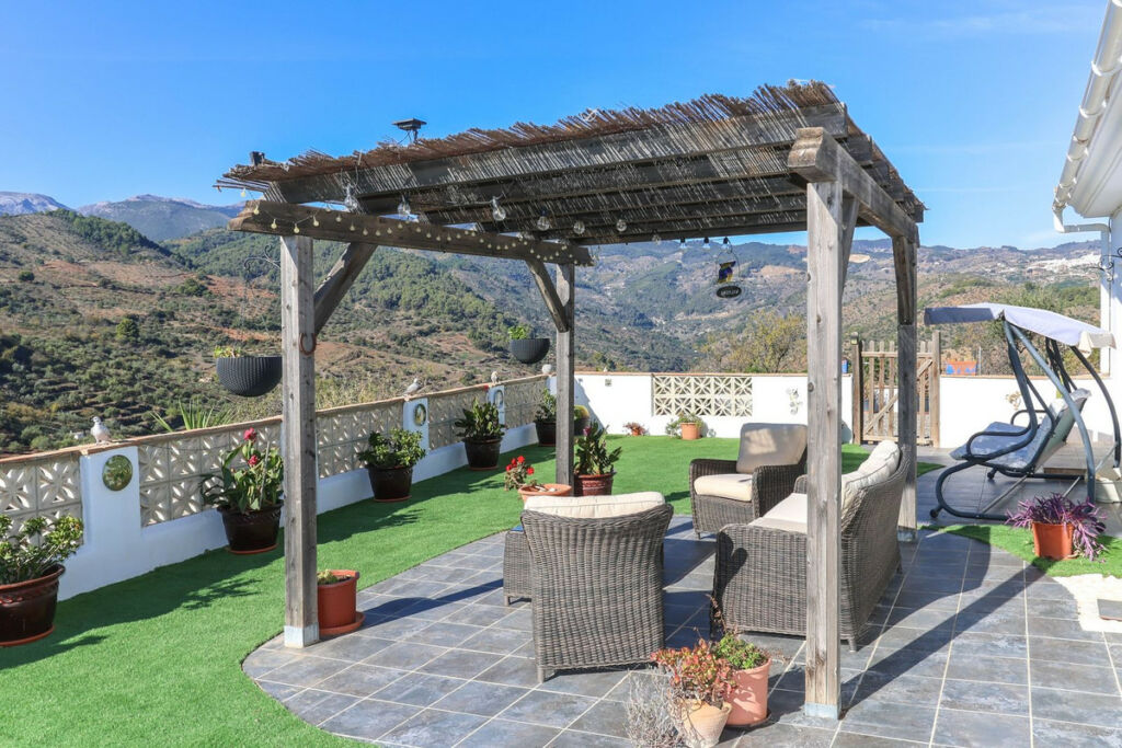 Detached Villa Tolox Málaga - image 39