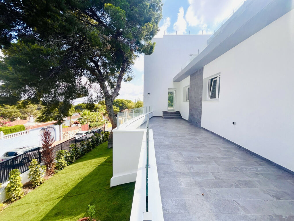 Detached Villa Los Balcones Alicante - image 39