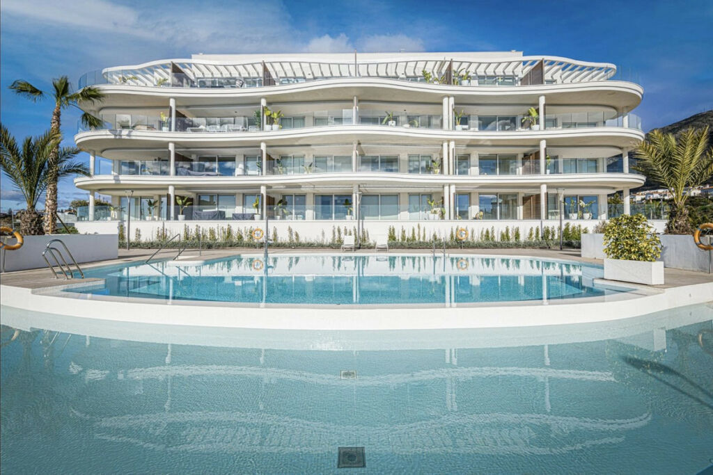 Middle Floor Apartment Fuengirola Málaga - image 39
