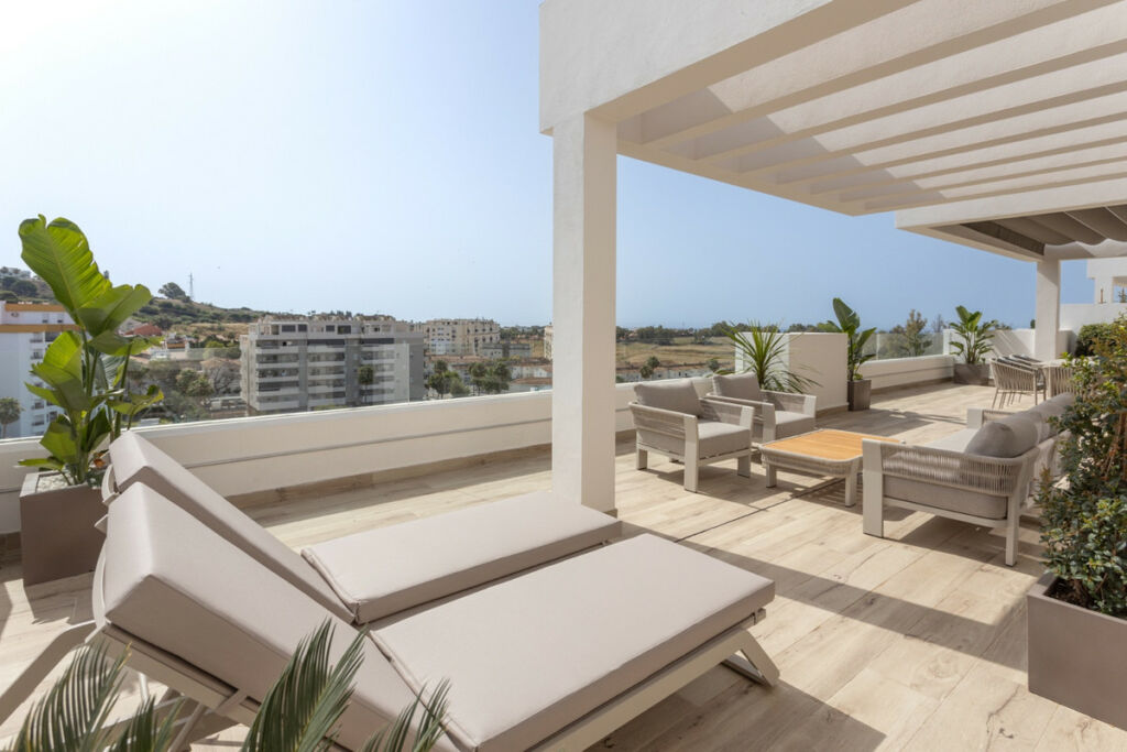 Middle Floor Apartment Nueva Andalucía Málaga - image 39