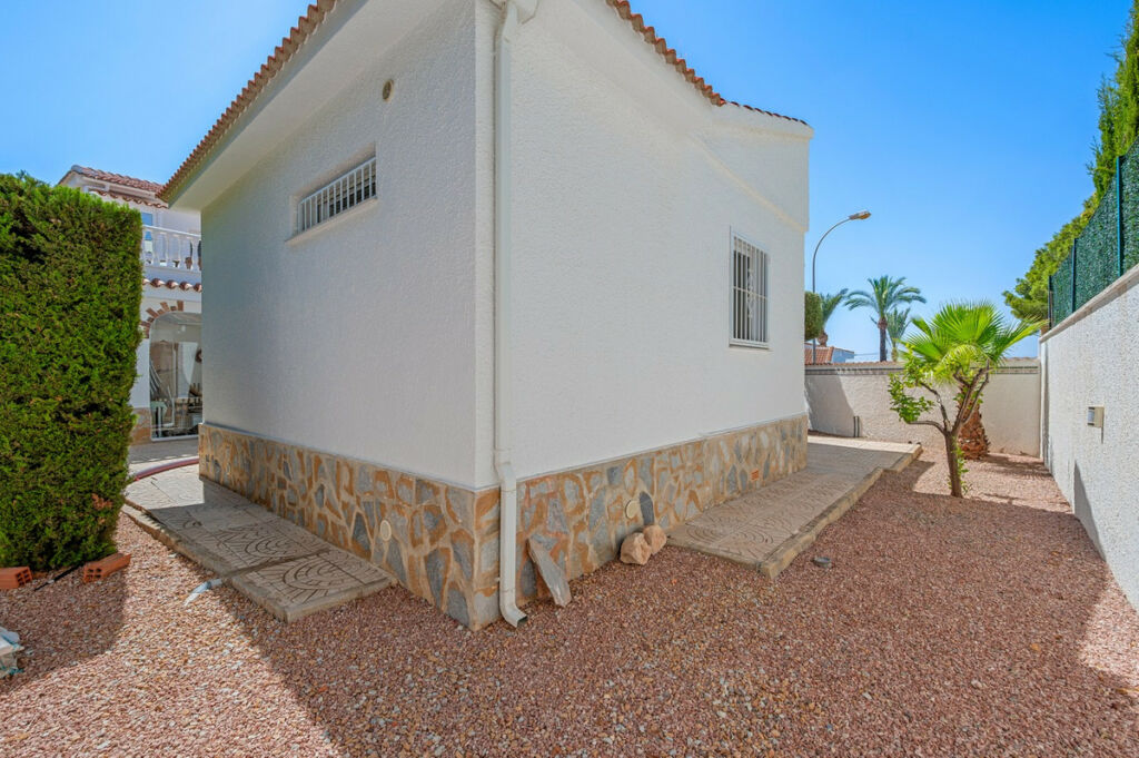 Detached Villa Ciudad Quesada Alicante - image 39