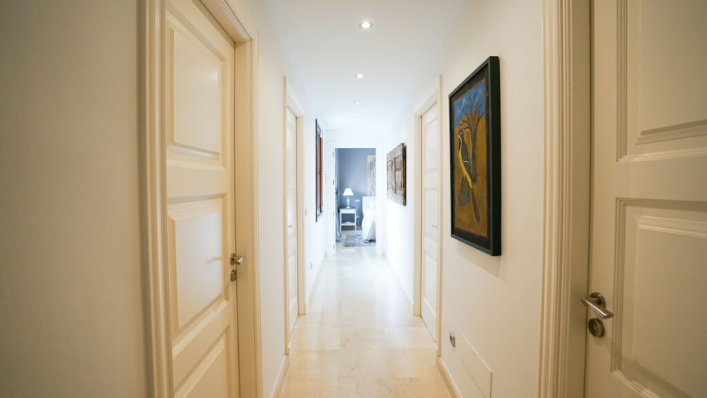 Detached Villa El Madroñal Málaga - image 39