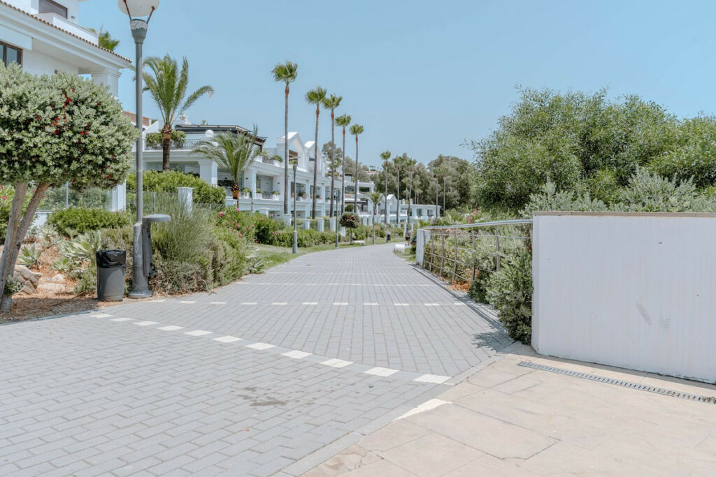 Ground Floor Apartment Estepona Málaga - image 39