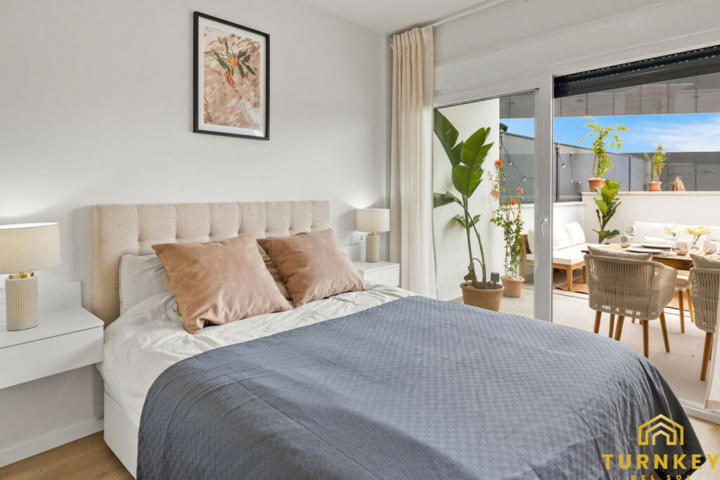 Middle Floor Apartment Estepona Málaga - image 38