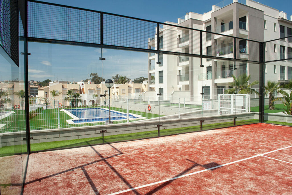Middle Floor Apartment Villamartin Alicante - image 37