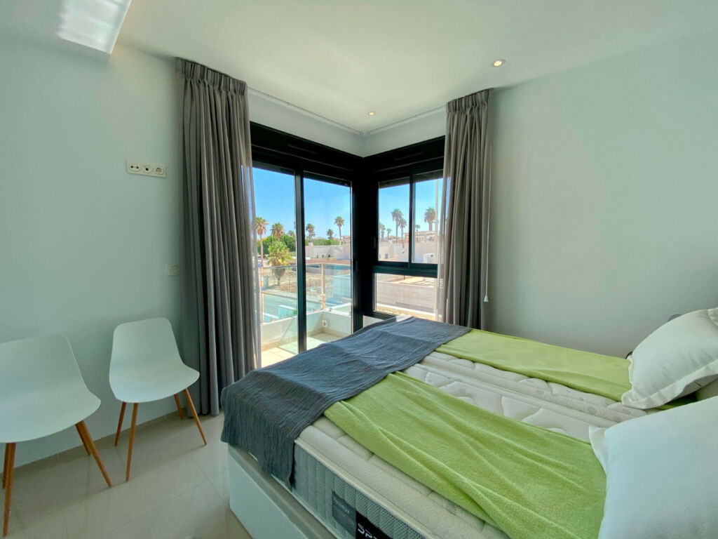 Detached Villa Ciudad Quesada Alicante - image 42