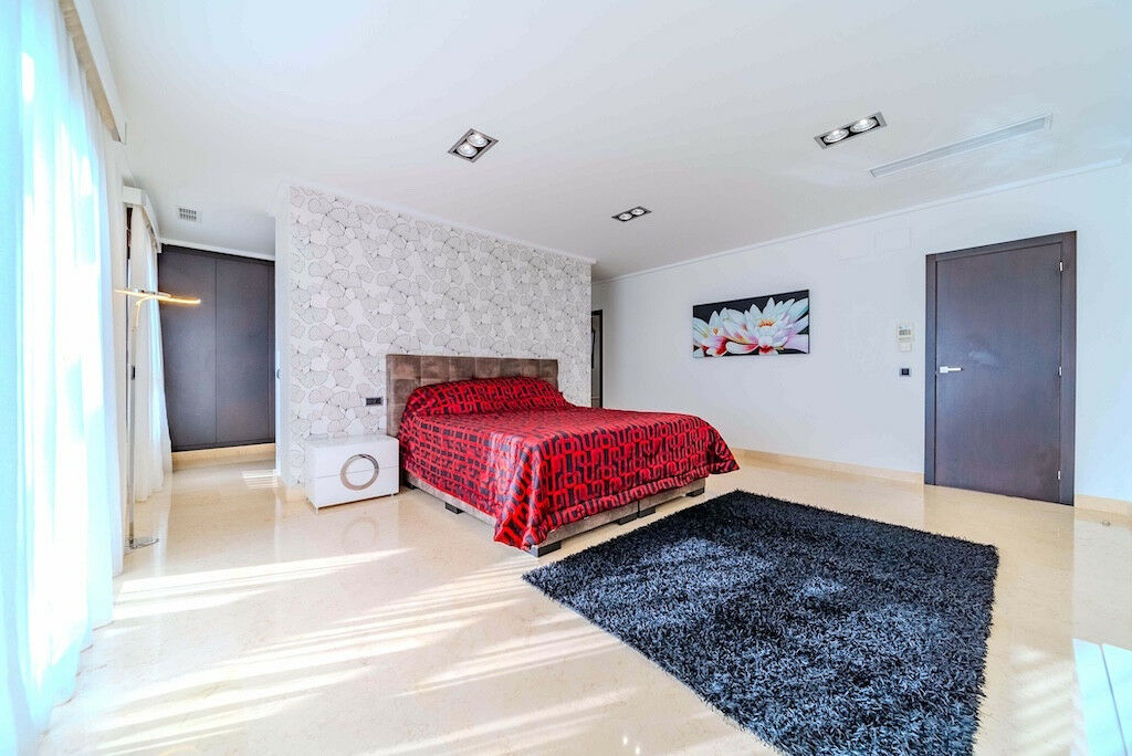 Detached Villa Cabo Roig Alicante - image 39