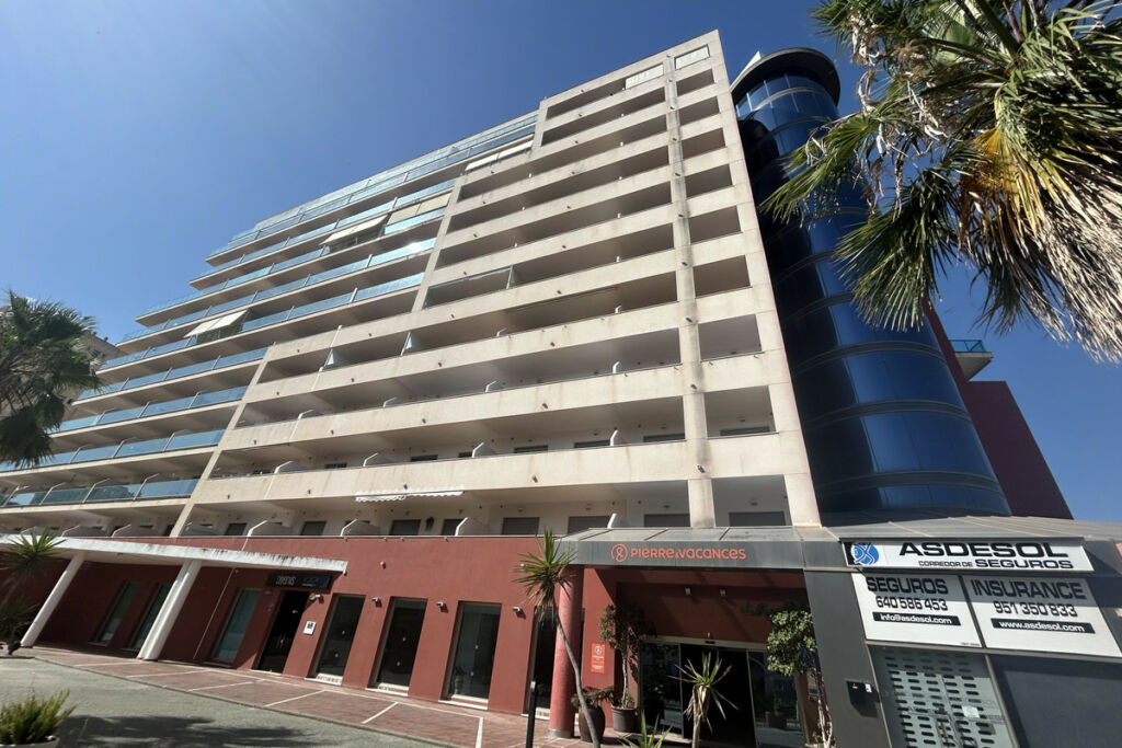 Middle Floor Apartment Benalmadena Málaga - image 39