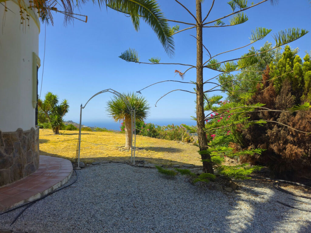 Detached Villa Cómpeta Málaga - image 40