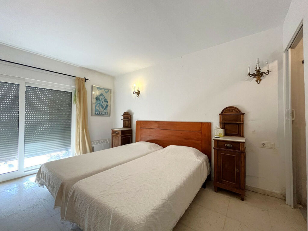 Detached Villa Estepona Málaga - image 39