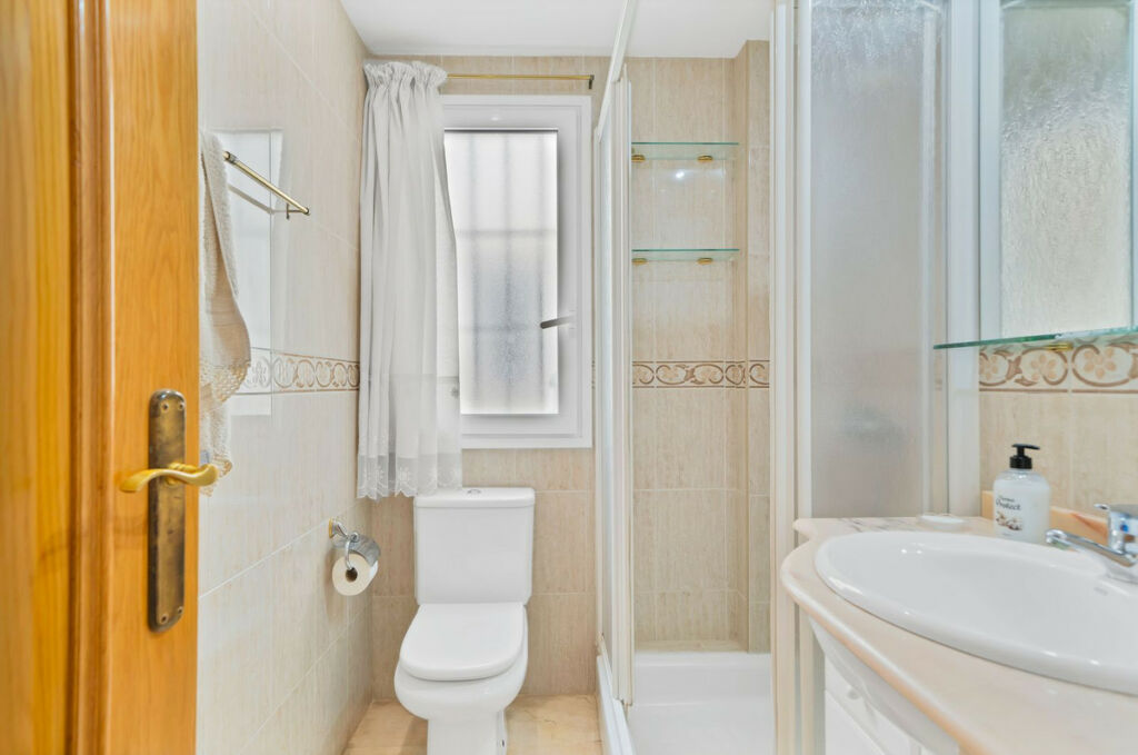 Middle Floor Apartment Nagüeles Málaga - image 39