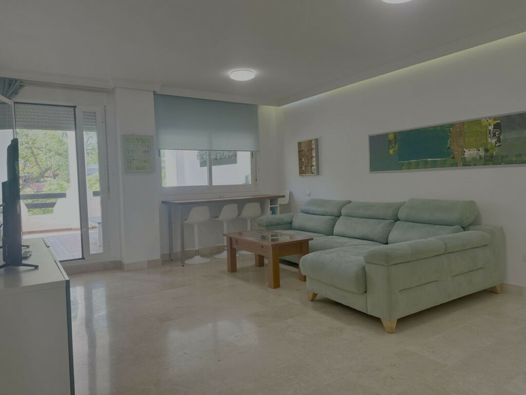 Middle Floor Apartment Benalmadena Costa Málaga - image 3