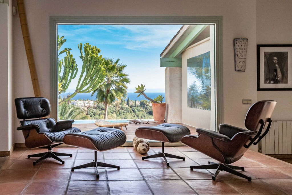 Detached Villa Sierra Blanca Málaga - image 4