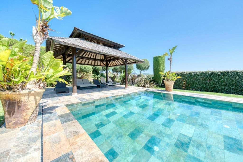 Detached Villa Sotogrande Costa Cádiz - image 4