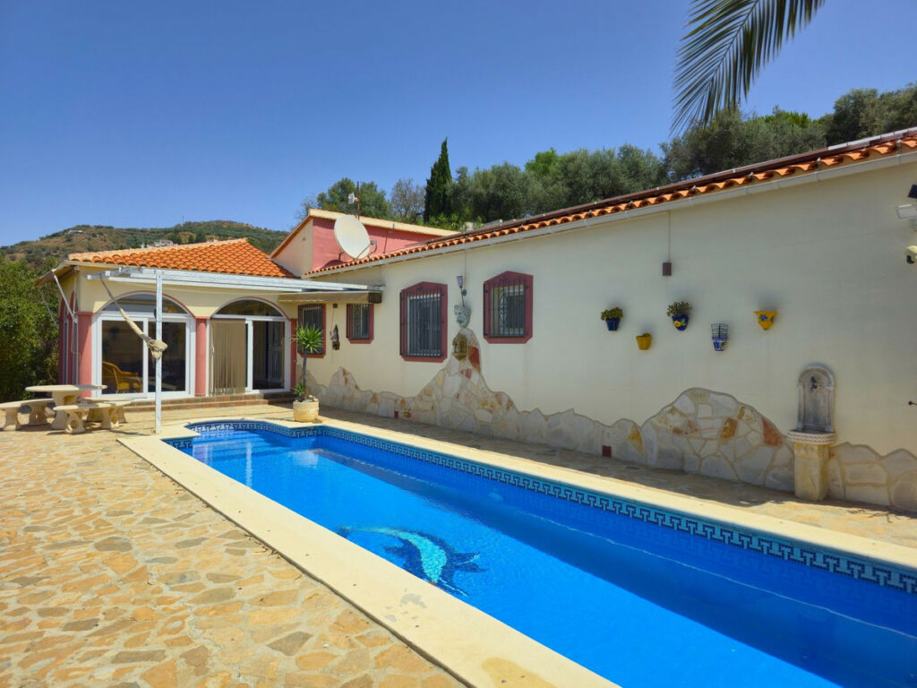 Detached Villa Arenas Málaga - image 4