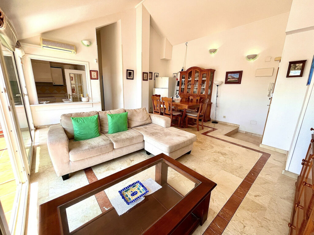 Penthouse Dehesa de Campoamor Alicante - image 4
