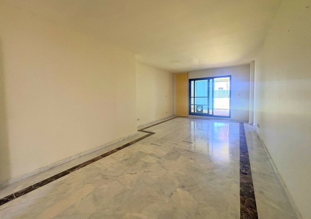 Ground Floor Apartment La Alcaidesa Cádiz - image 4