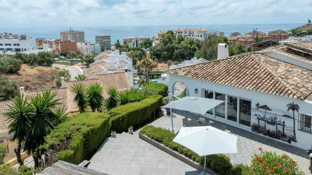 Detached Villa Torreblanca Málaga - image 4