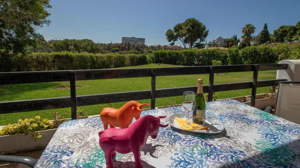 Ground Floor Apartment Los Monteros Málaga - image 6