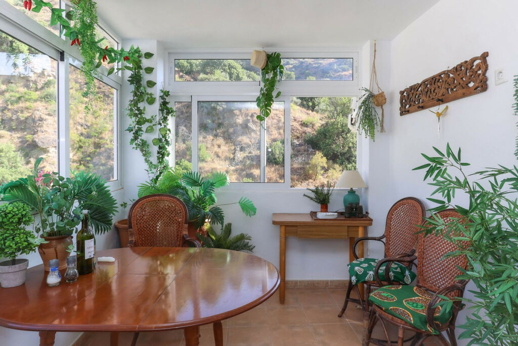 Townhouse Tolox Málaga - image 4