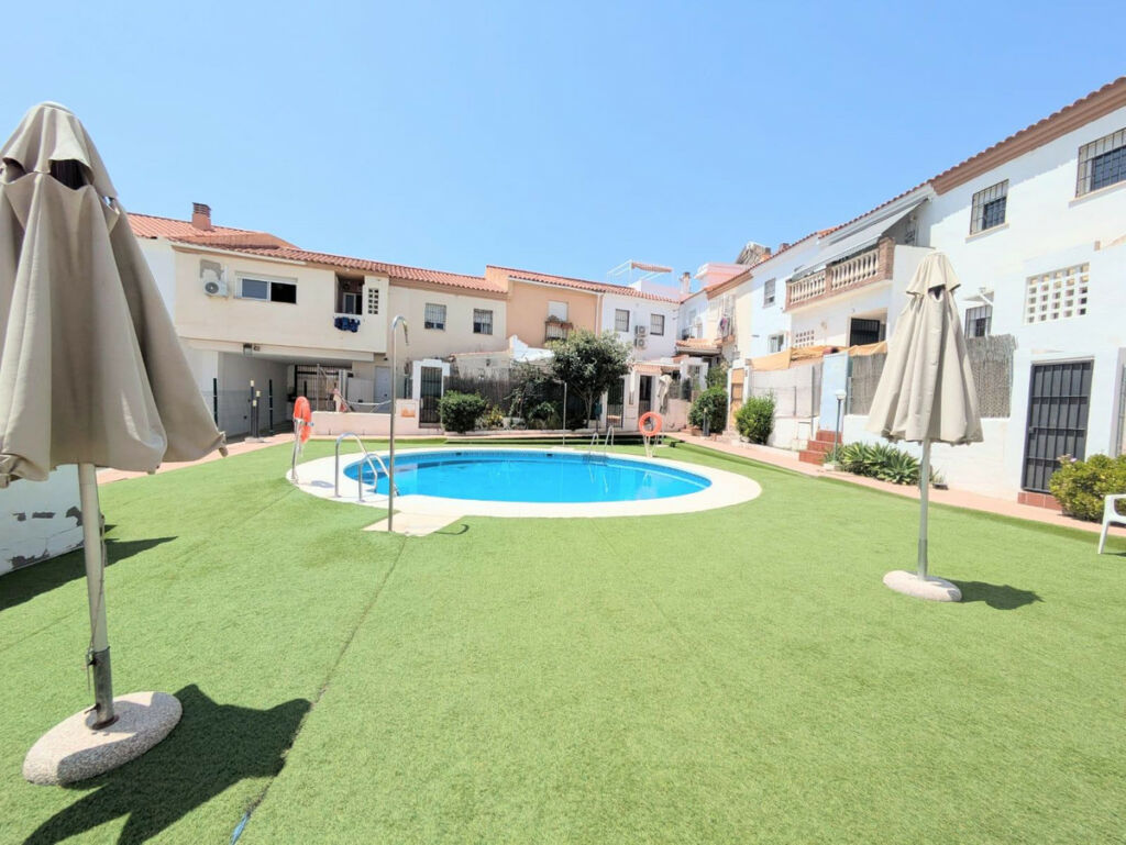 Townhouse Torremolinos Málaga - image 4