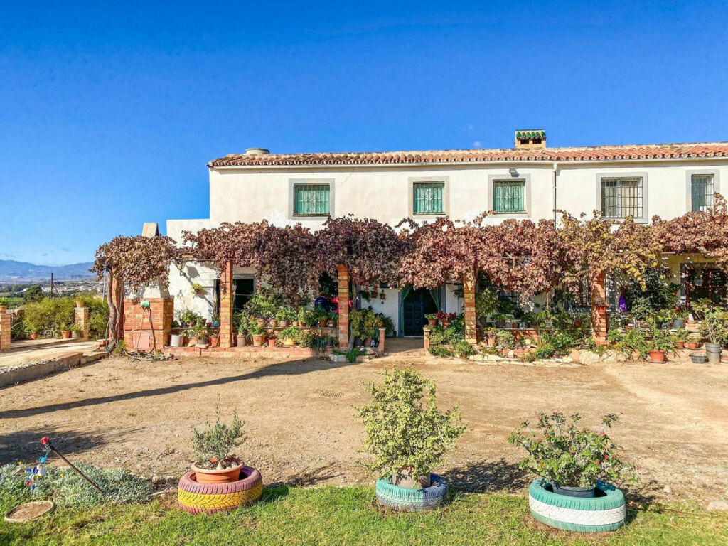 Finca - Cortijo Estacion de Cartama Málaga - image 4