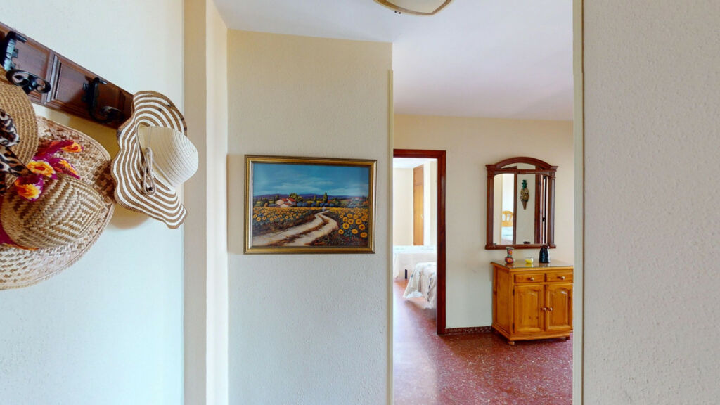 Middle Floor Apartment Torre del Mar Málaga - image 4
