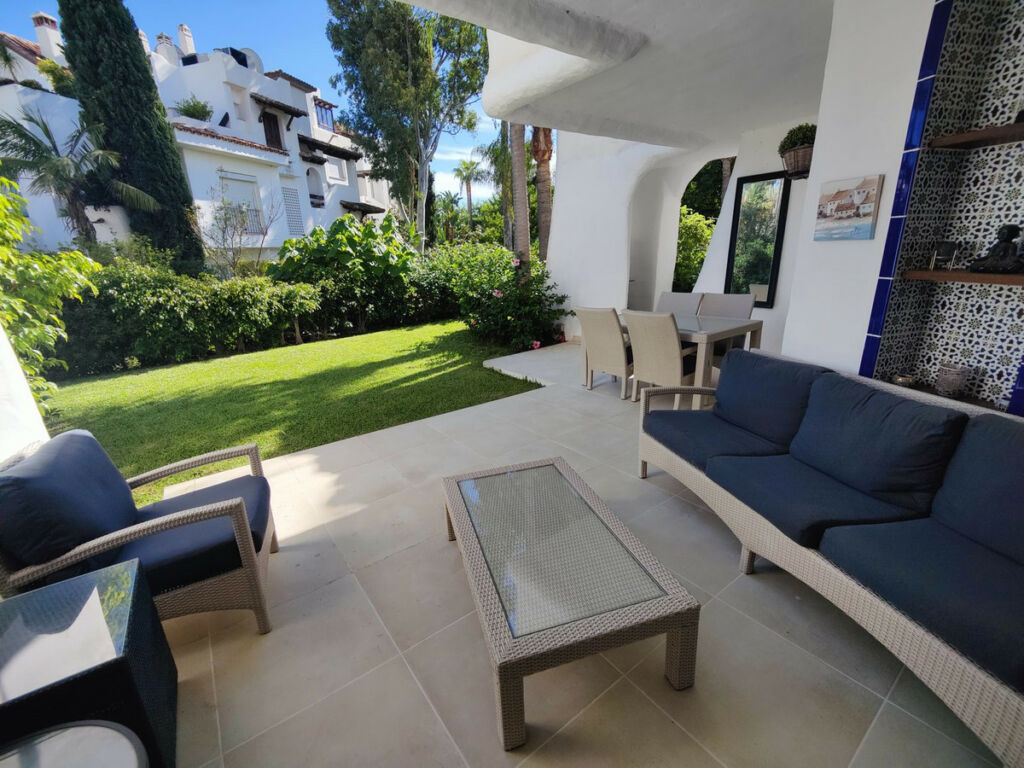 Ground Floor Apartment Puerto Banús Málaga - image 4