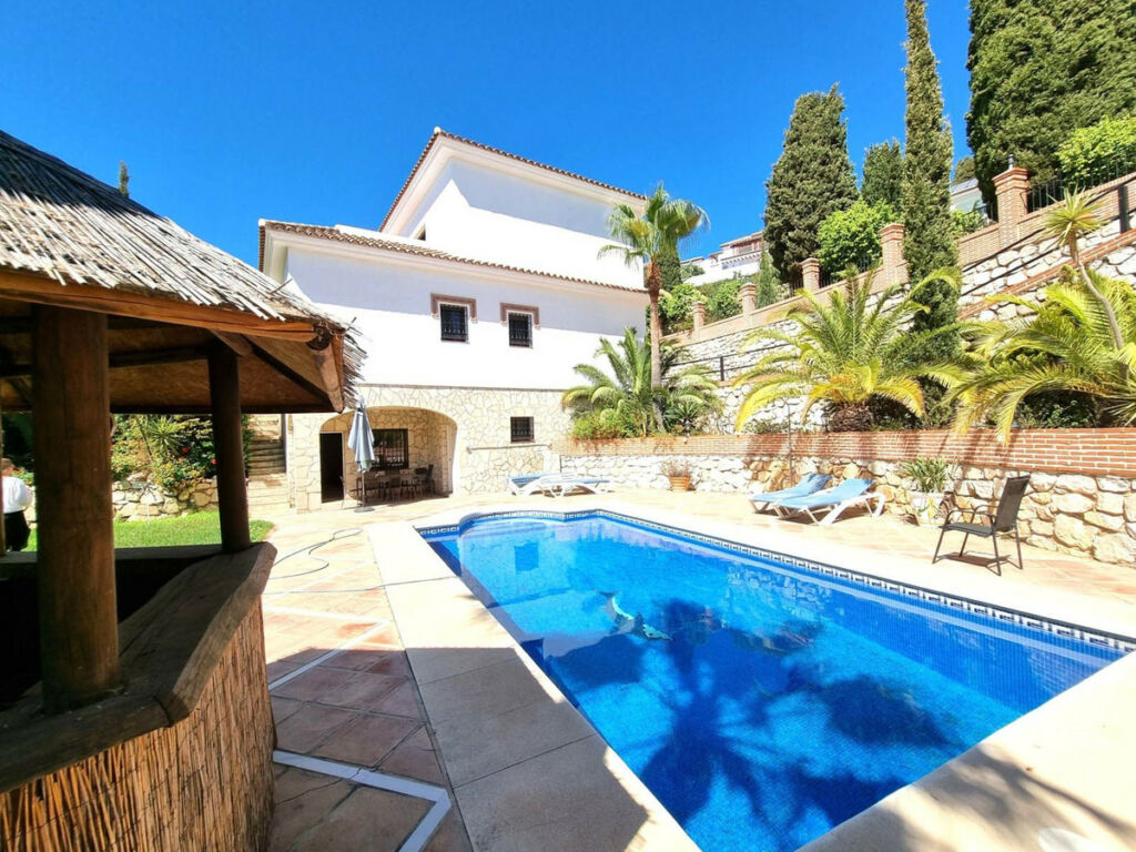 Detached Villa Mijas Golf Málaga - image 4