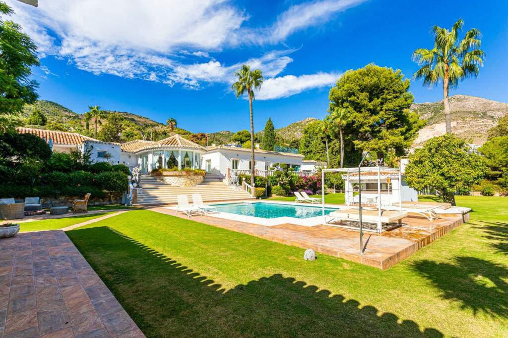 Detached Villa Benalmadena Málaga - image 4