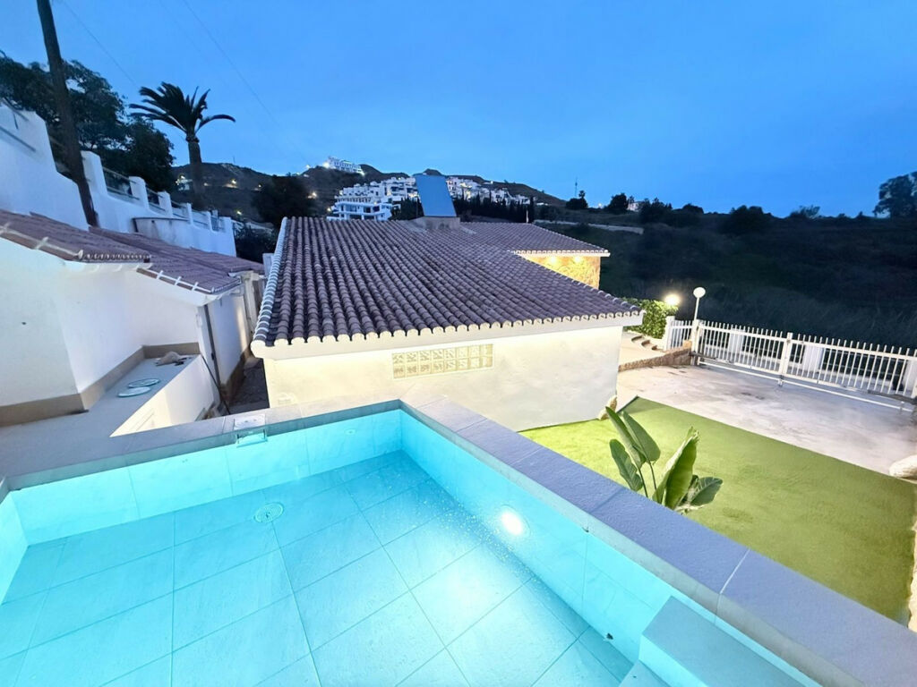 Detached Villa Torrox Costa Málaga - image 4