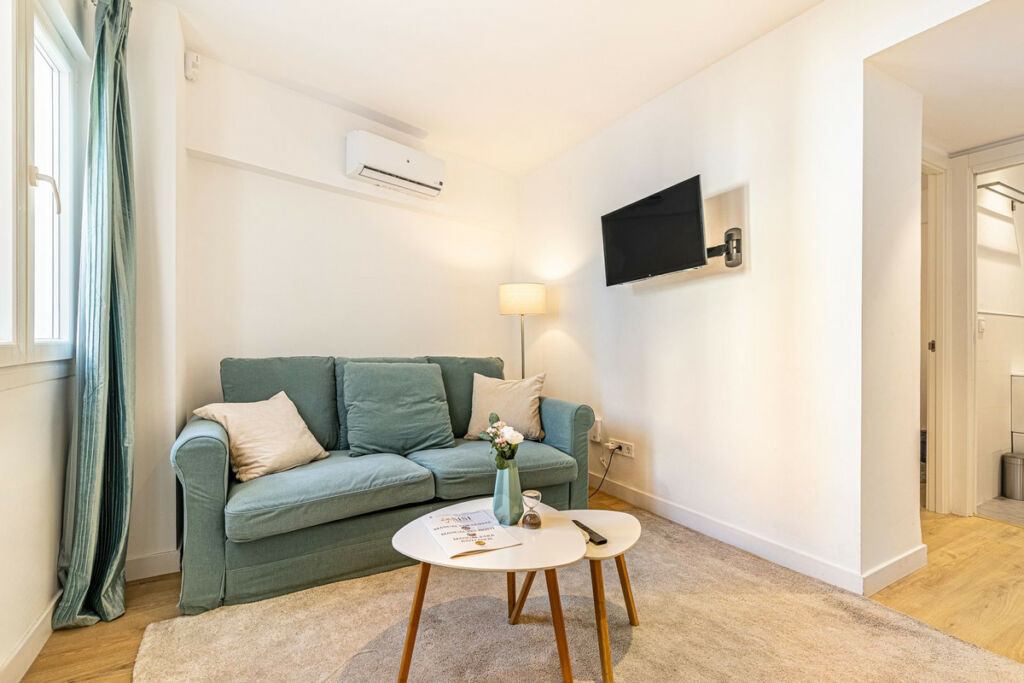 Middle Floor Apartment Málaga Málaga - image 4