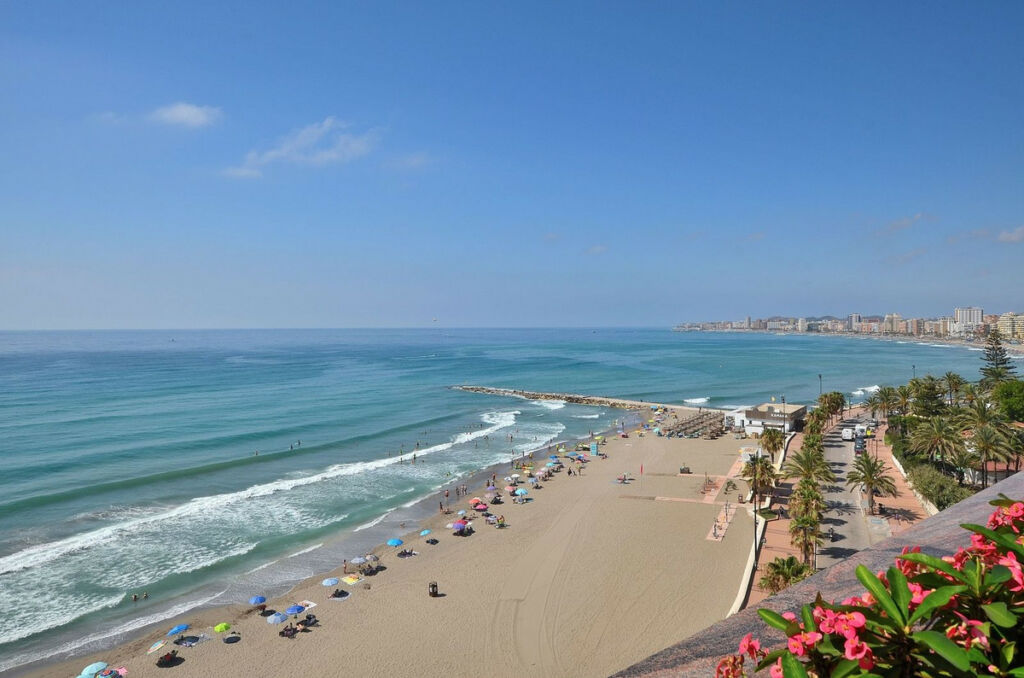 Penthouse Carvajal Málaga - image 4