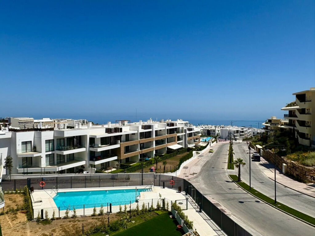 Penthouse Fuengirola Málaga - image 4