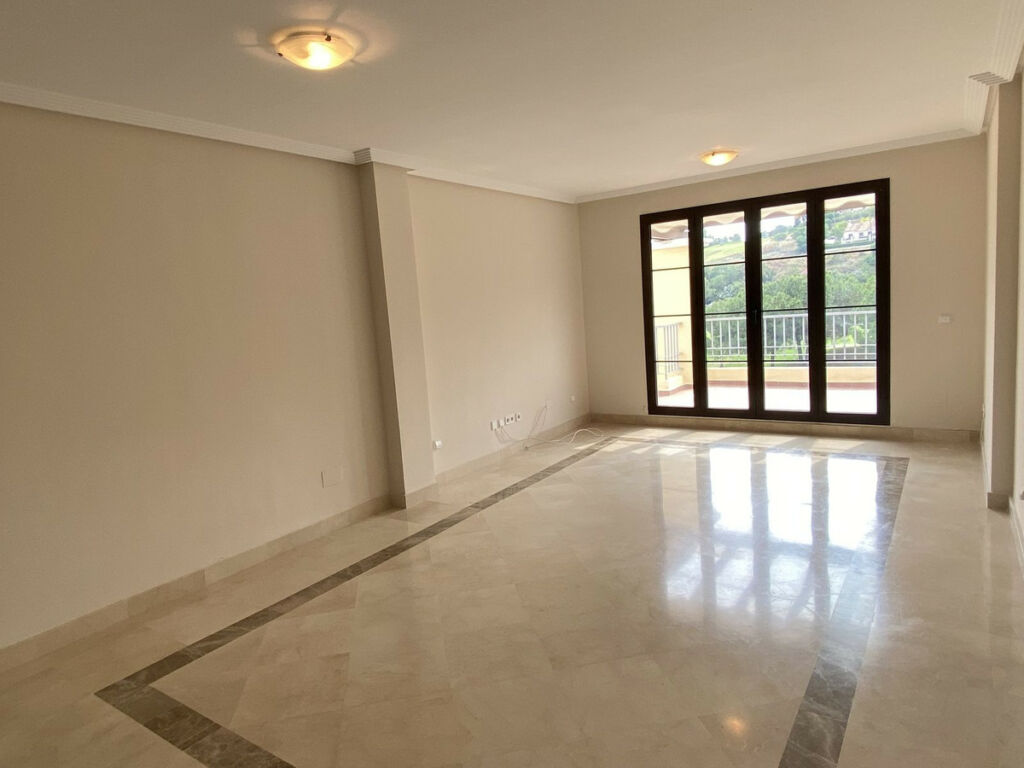 Penthouse Benahavís Málaga - image 5